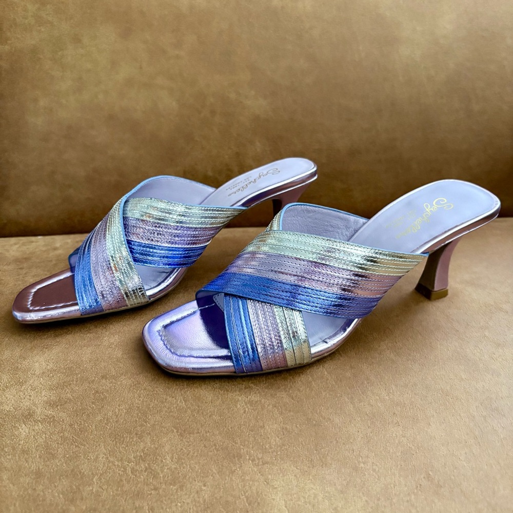 Seychelles Fleet Iridescent Leather Lavender Slip On Heels. Size 8. NIB. - Picture 2 of 9